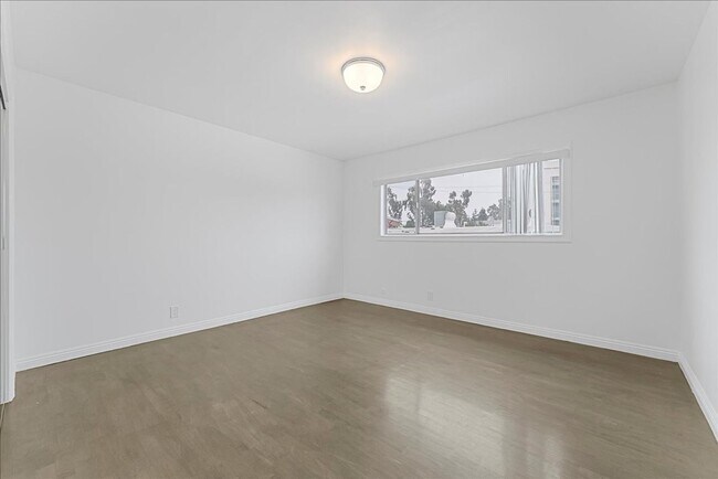 Building Photo - 11661 Erwin St