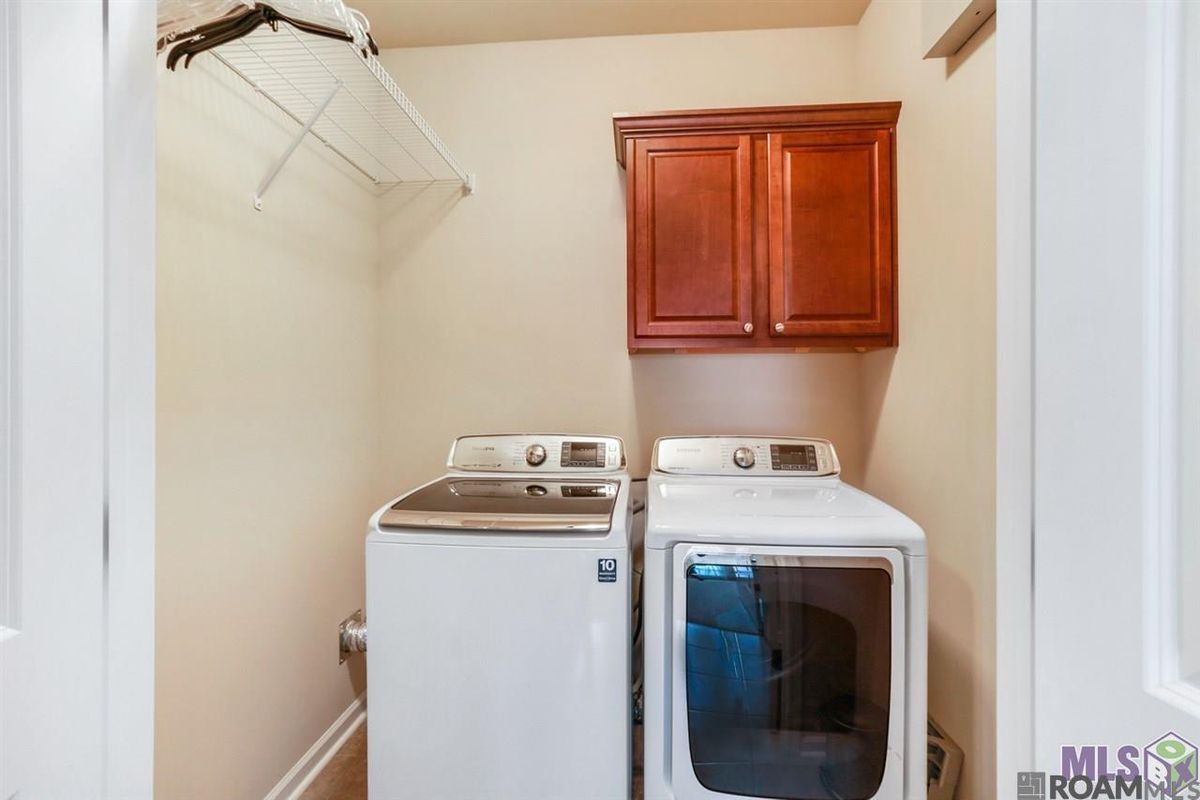 Building Photo - 8604 Abertay Ave