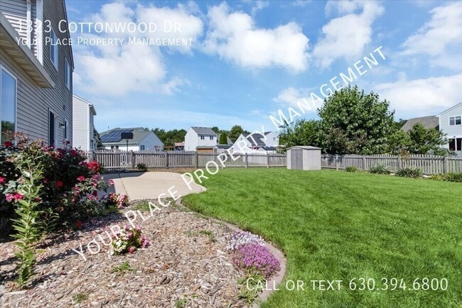 Building Photo - 1323 Cottonwood Dr
