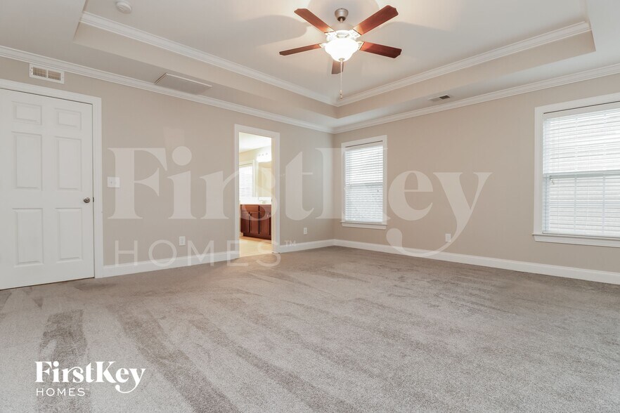 Building Photo - 373 Fox Ridge Ln