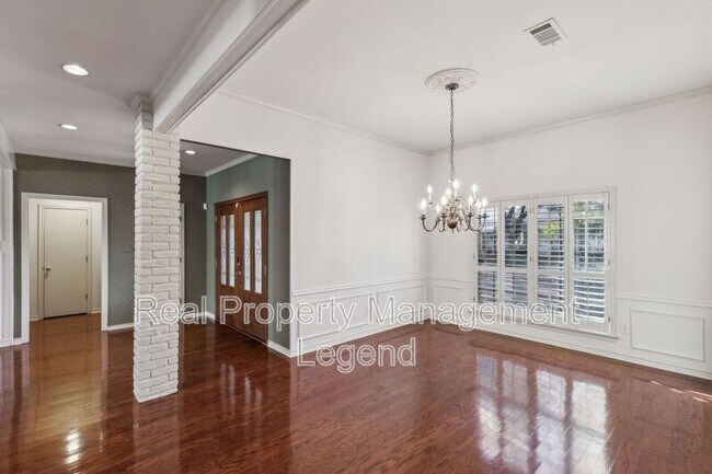 Building Photo - 6505 Copper Creek Dr