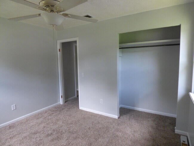 Building Photo - 13203 Yellow Bluff Rd