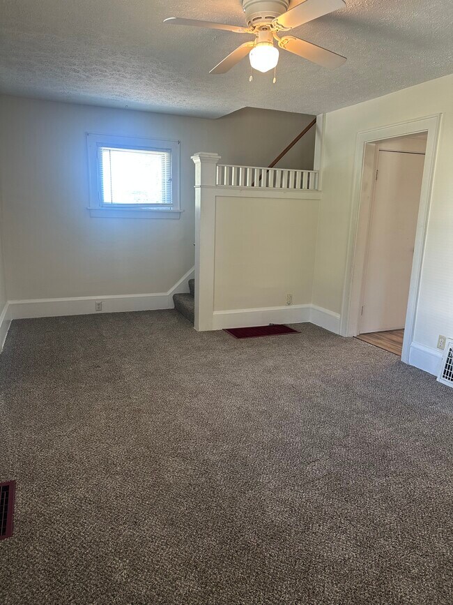 Building Photo - 134 Norwood St