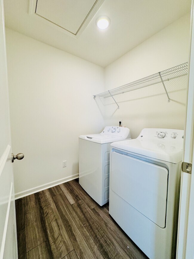 Building Photo - 623 Muster Fld Ct