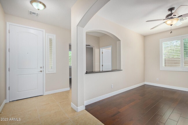 Building Photo - 4010 E Expedition Way