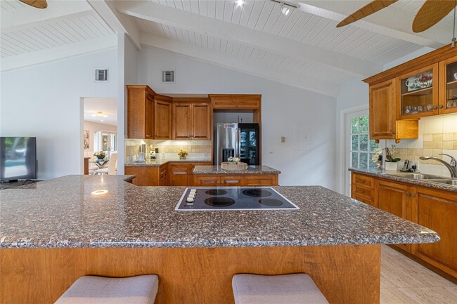 Building Photo - 2519 Barcelona Dr