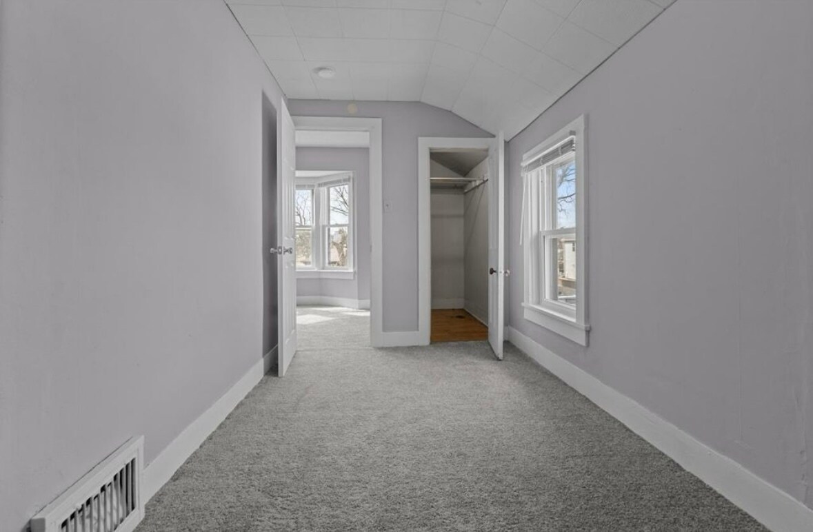 Building Photo - 97 Hamilton Pl