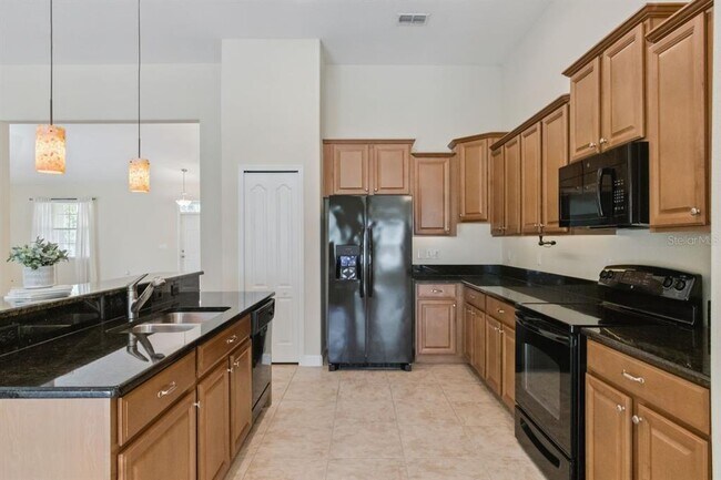 Building Photo - 5832 Tarleton Way