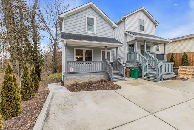 Building Photo - Beautiful North Nashville Home