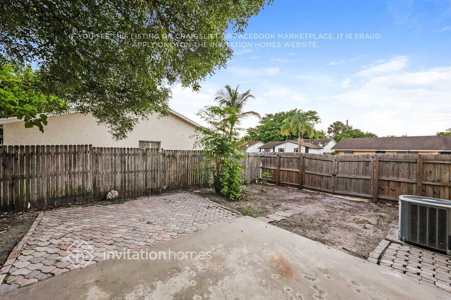 Building Photo - 6000 Westfall Rd