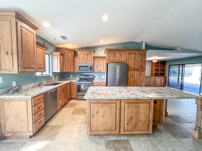 Building Photo - HOUSE - CLARKDALE