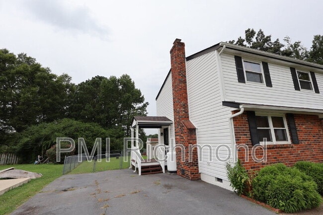 Building Photo - 15808 Tinsberry Pl