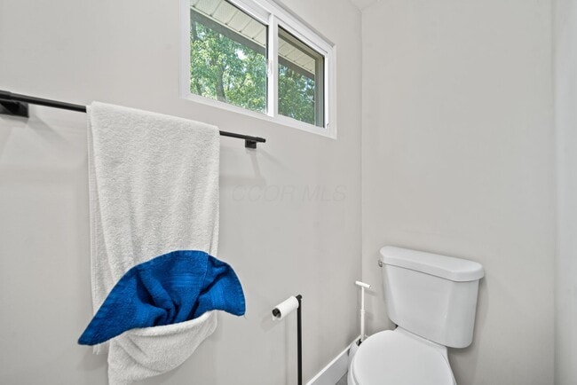 Building Photo - 299 Lombard Rd