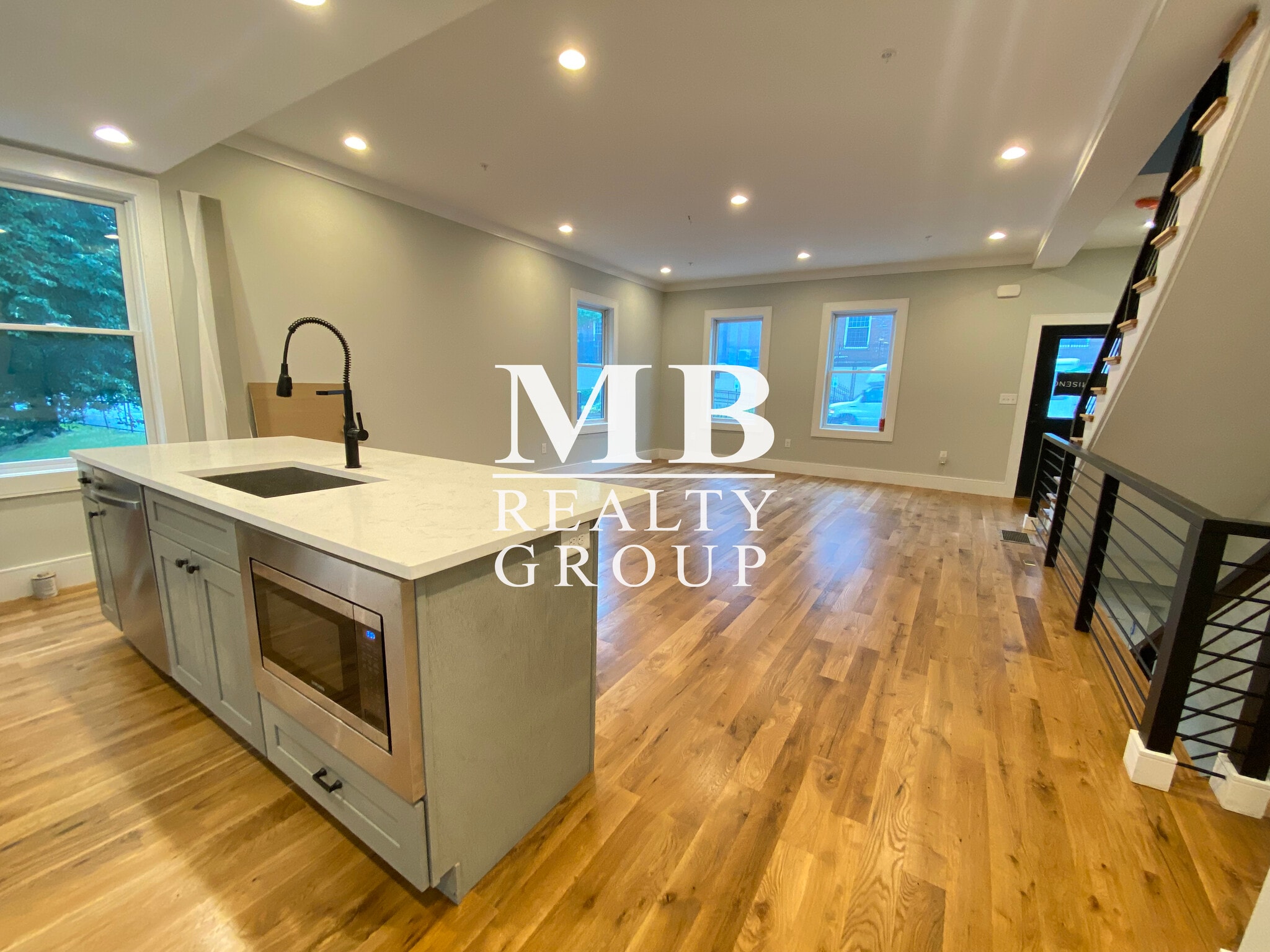 Building Photo - 199 Boylston St