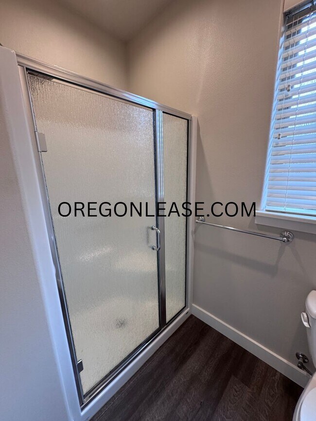 Building Photo - 3bed 2bath Cal Young Area home