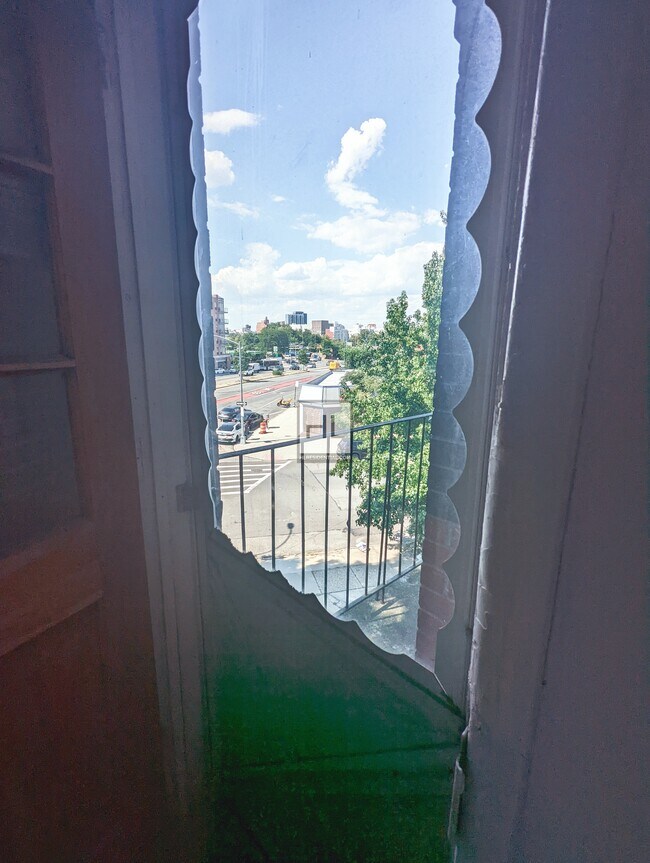 Building Photo - ELIOT AVENUE