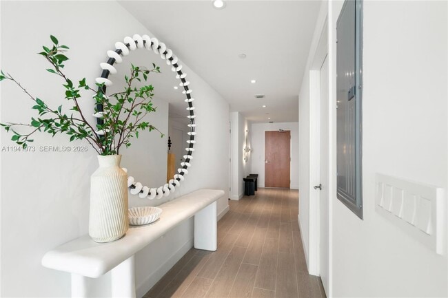 Building Photo - 500 Alton Rd