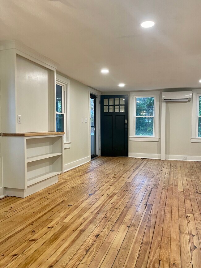 Building Photo - 27318 Morgnec Rd