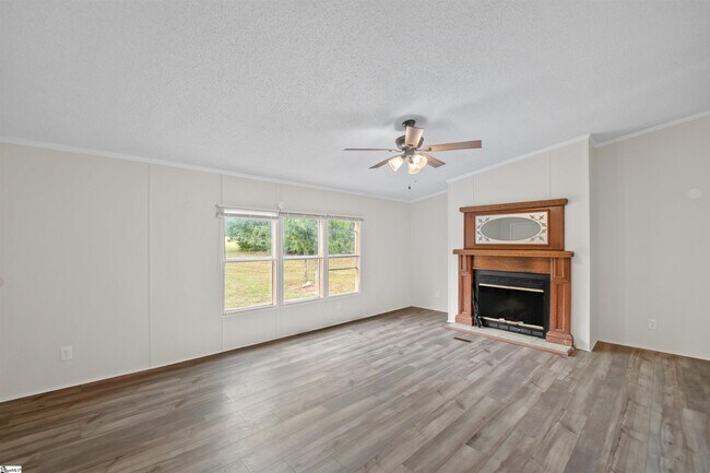 Building Photo - 296 Fish Camp Rd