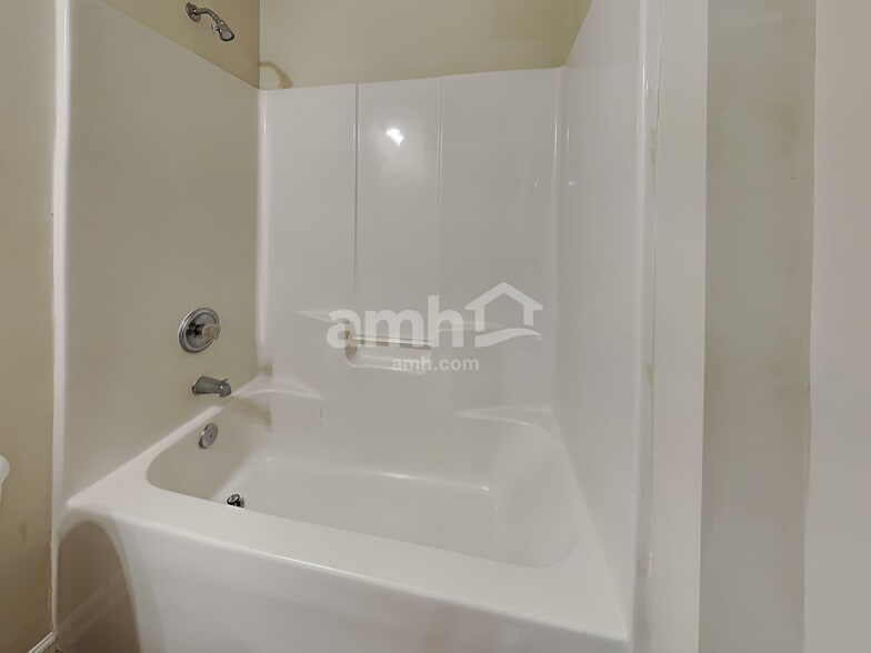 Building Photo - 2286 Rothwood Acres Rd