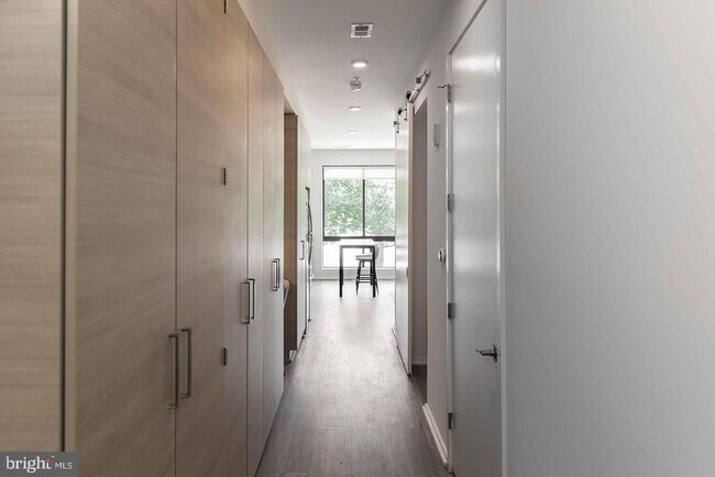 Building Photo - 1550-1511 11th St NW