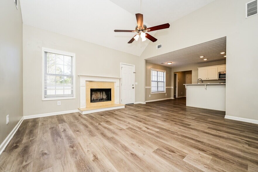 Building Photo - 100 Princeton Ct