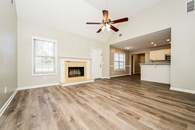 Building Photo - 100 Princeton Ct