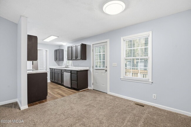 Building Photo - 861 S Plantation Pkwy