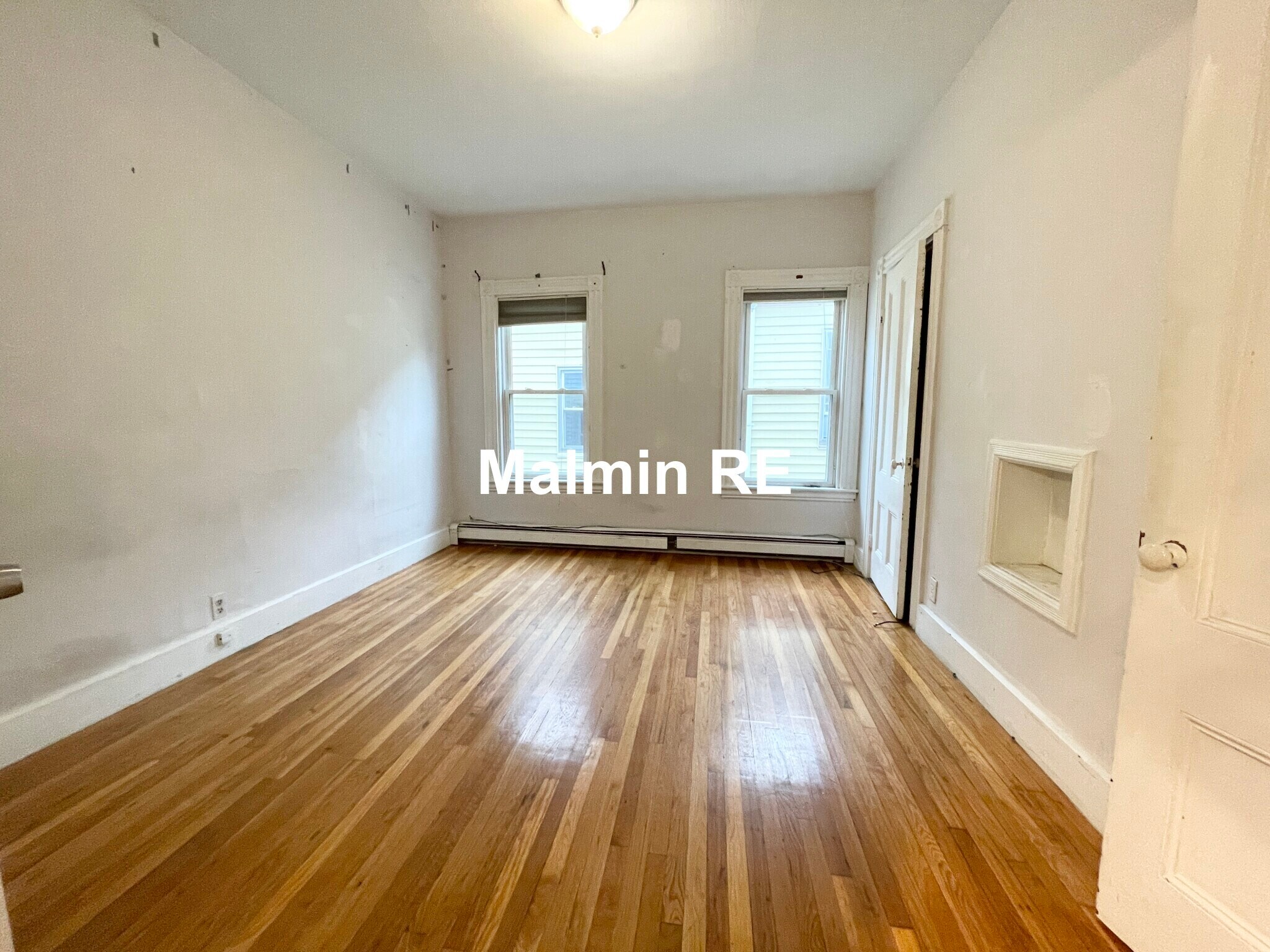 Building Photo - 61 Hillside St