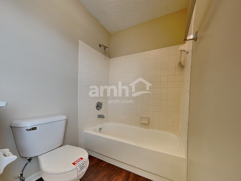Building Photo - 6947 Autumn Glen Dr