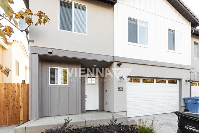 Building Photo - 5843 Del Campo Ln
