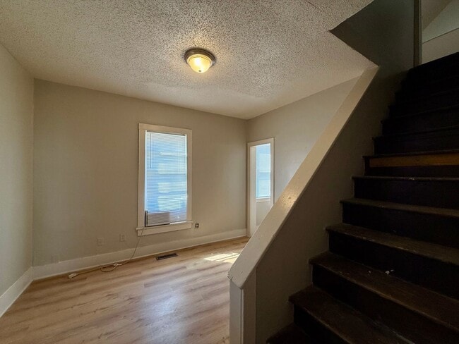 Building Photo - 1445 S Hydraulic Ave