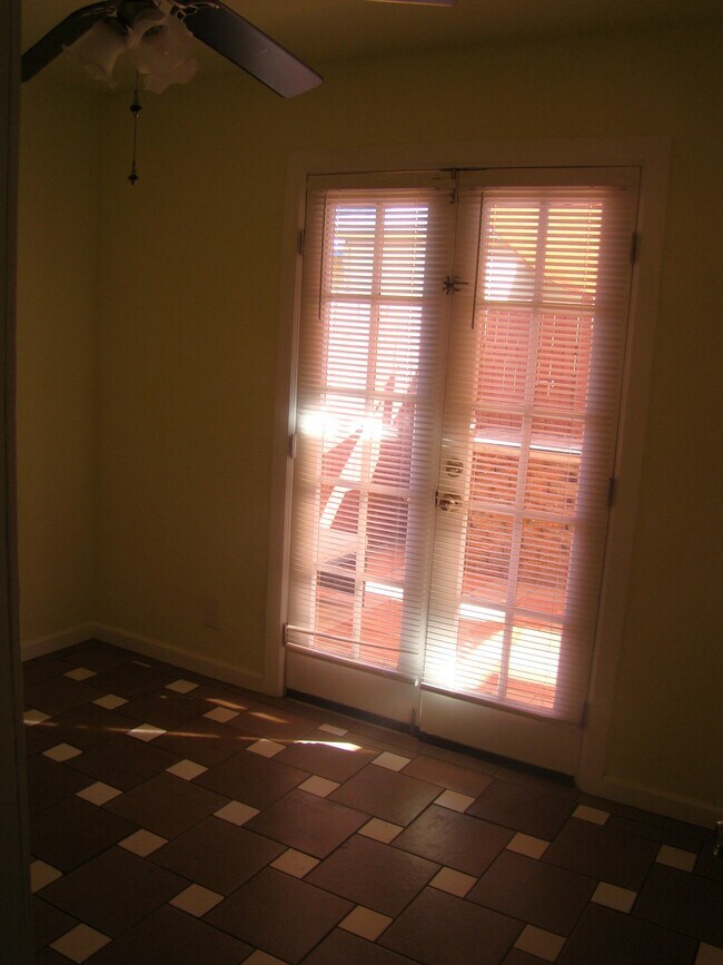 Building Photo - 4708 E Caballero St