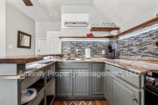 Building Photo - 100 Raymond Dr