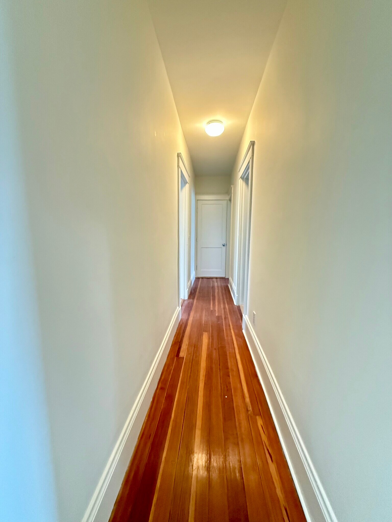 Building Photo - 68 Putnam St