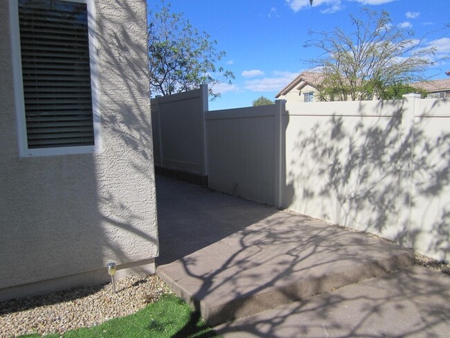 Building Photo - 8722 Brindisi Park Ave