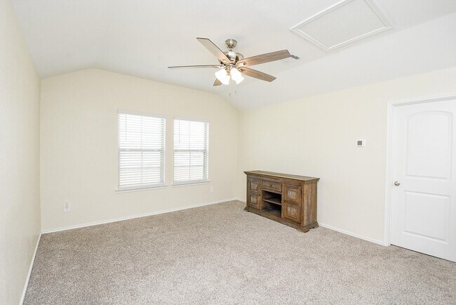 Building Photo - 21170 Alder Oaks Dr