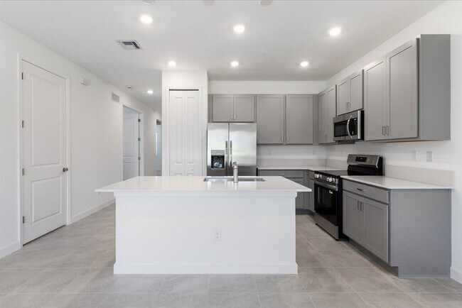 Building Photo - 6435 Seabright Ter