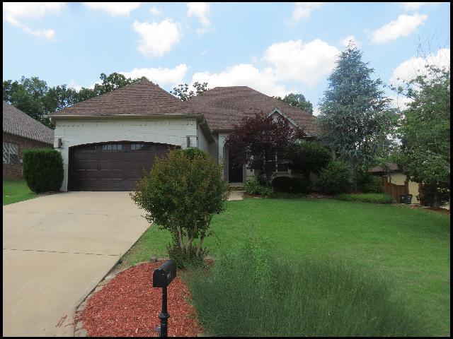 Building Photo - 21 Commentry Dr