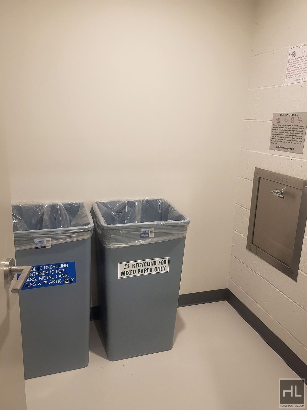 Building Photo - A 40 Road