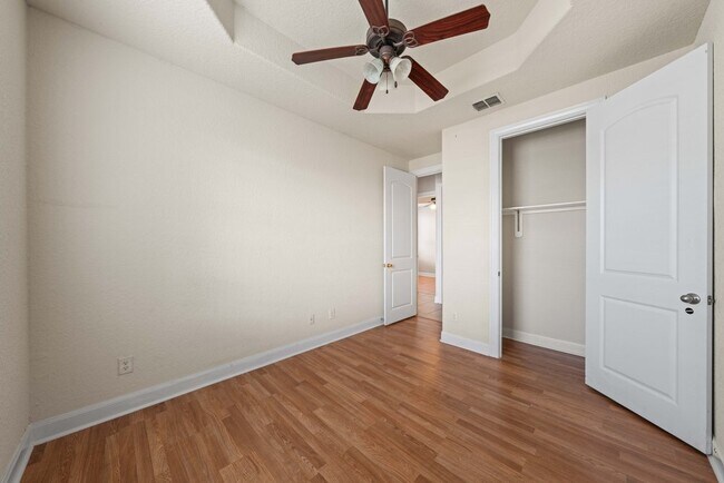 Building Photo - 11230 Begonia rock