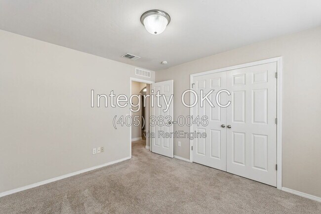 Building Photo - 2800 NW 184th St