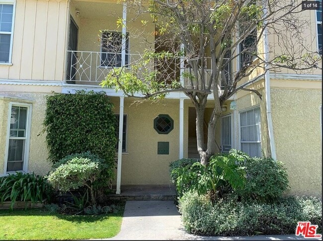 Building Photo - 5913 Overhill Dr