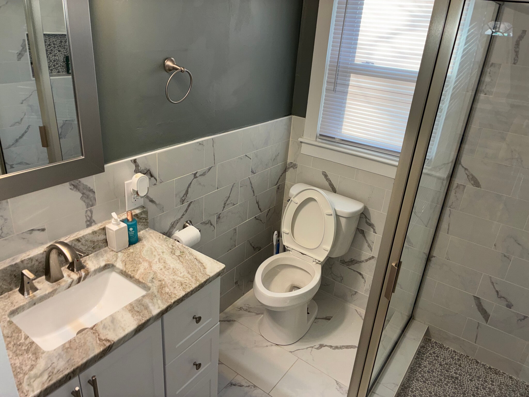 Building Photo - Room in House on Morgantown Rd