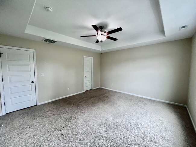 Building Photo - Gorgeous new construction in Norfolk!