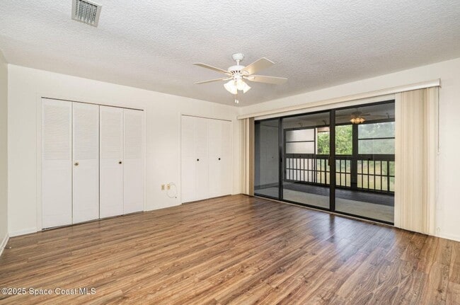 Building Photo - 3549 Muirfield Dr