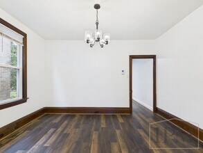 Building Photo - 1/2 OFF 1st Months Rent! Available Now!  D...