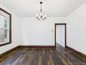Building Photo - Available Now!  Charming 3 Bedroom, 1.5 Ba...