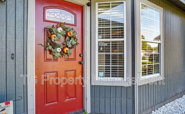 Building Photo - 11766 White Horse Rd