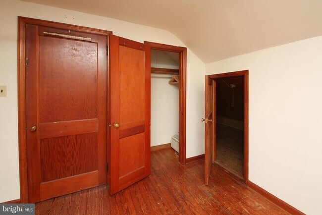 Building Photo - 96 RIVER